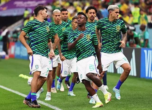 1670012307546077906.jpg 16700062883410.jpg