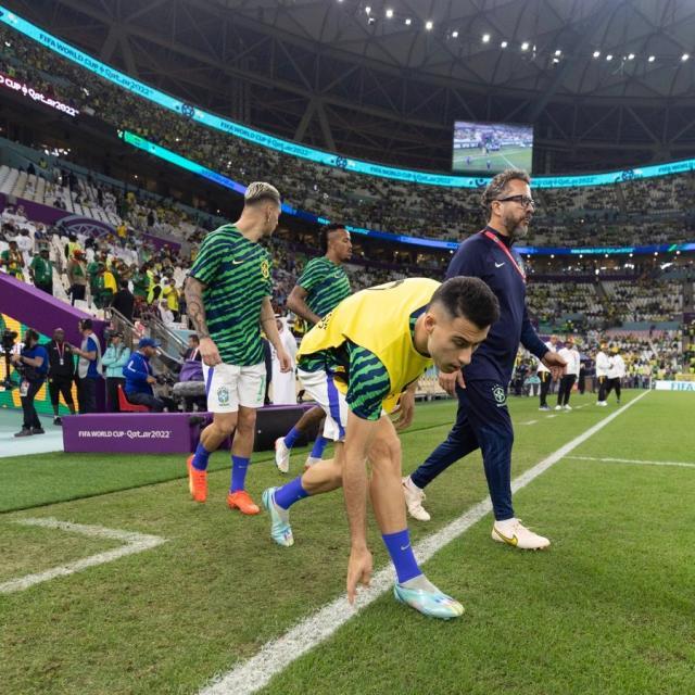 1670009515779080340.jpg Fi_lpTHWABEQvUl.jpg