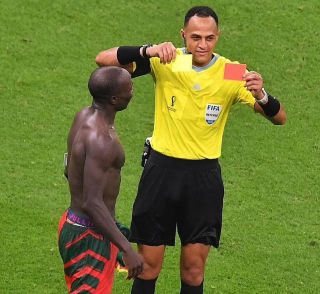 1670024001732099752.jpg 65188283-11491457-image-a-71_167.jpg